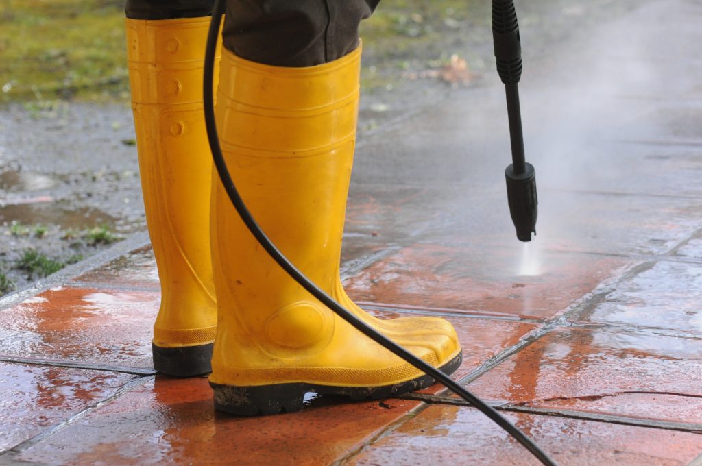 How High-Pressure Cleaning Works