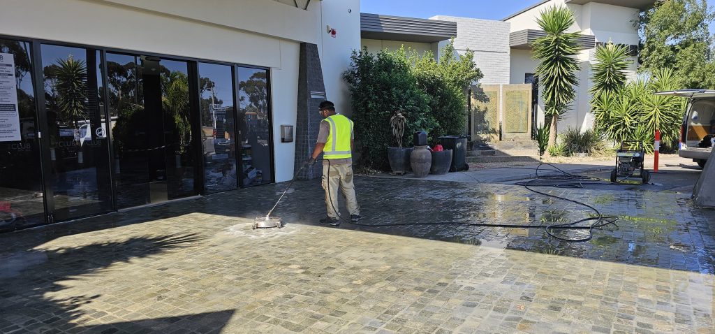 Exterior house pressure washing service in Melbourne for a spotless finish
