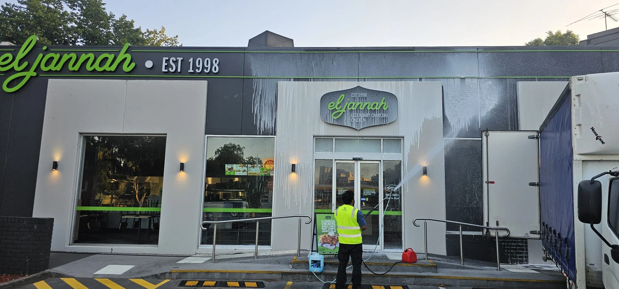 Melbourne Integrated Property Services & commercial pressure washing services Melbourne