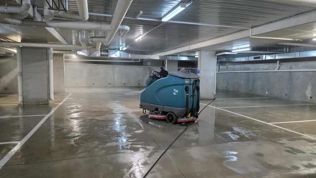 Mechnical Floor Scruber for Warehouse Cleaning Melbourne Program